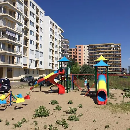 Theo Summerland Seaview *